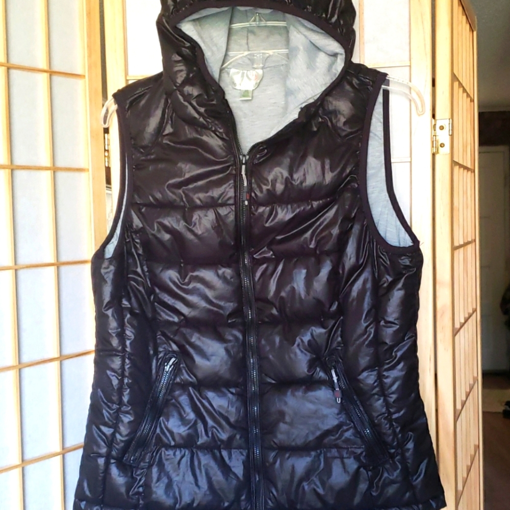 Tangerine vest